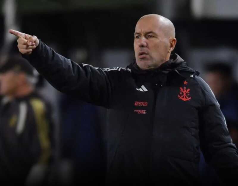 Panorama: Leonardo Jardim mantém esperança de levar o Flamengo à final da Libertadores e aguarda decisão jurídica sobre suposta irregularidade.